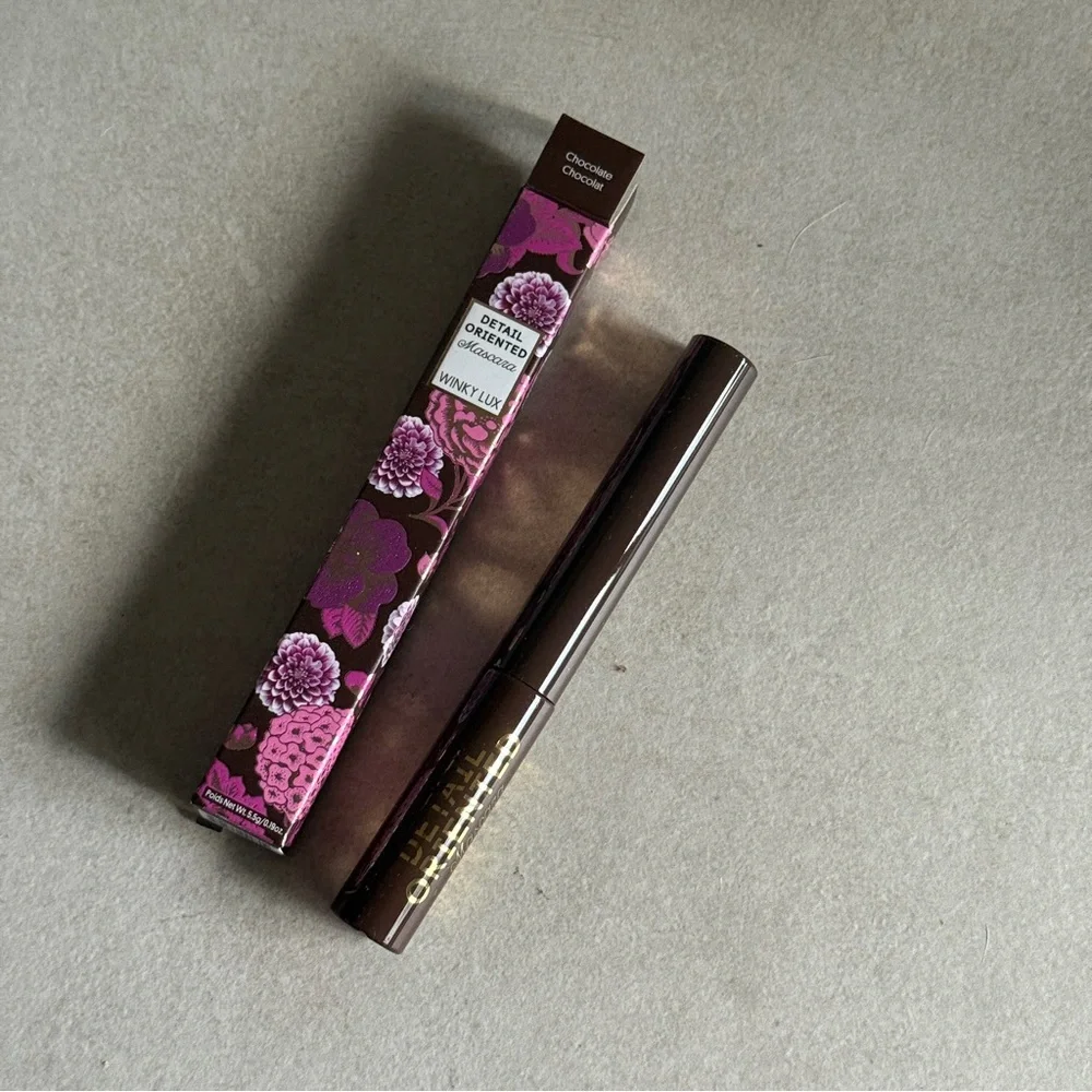 Winky Lux Detail Oriented Mascara in Chocolate – Length & Separation